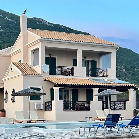 펜션 Skidi House Ágios Matthaíos