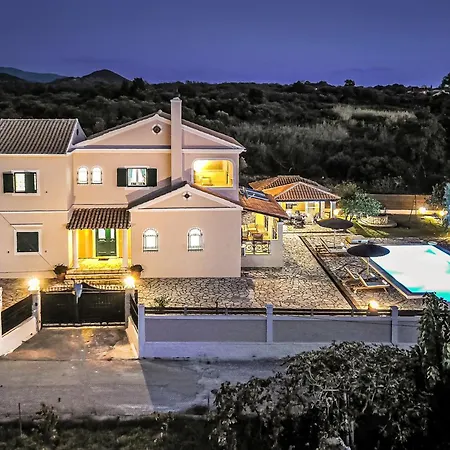 Skidi House 펜션 Ágios Matthaíos