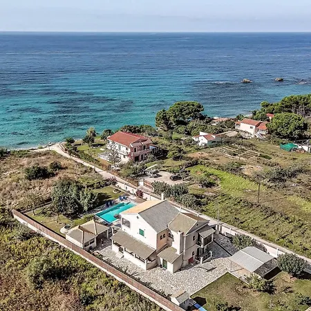 בית נופש Skidi House *