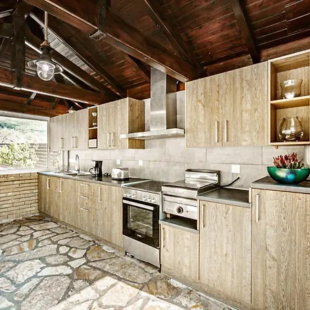 בית נופש Skidi House *