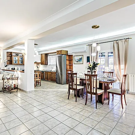 Skidi House Case de vacanță Ágios Matthaíos