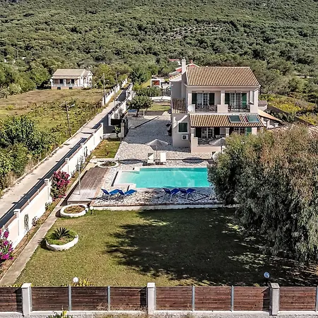 Skidi House Case de vacanță